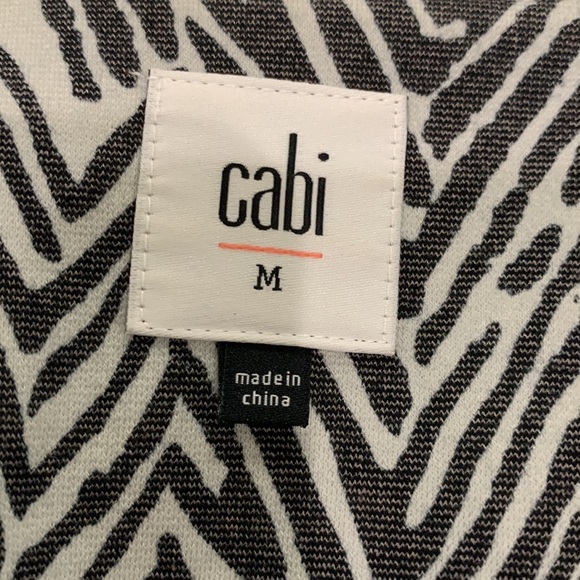 CAbi Printed Jacket in light blue and darker size m - Picture 8 of 8